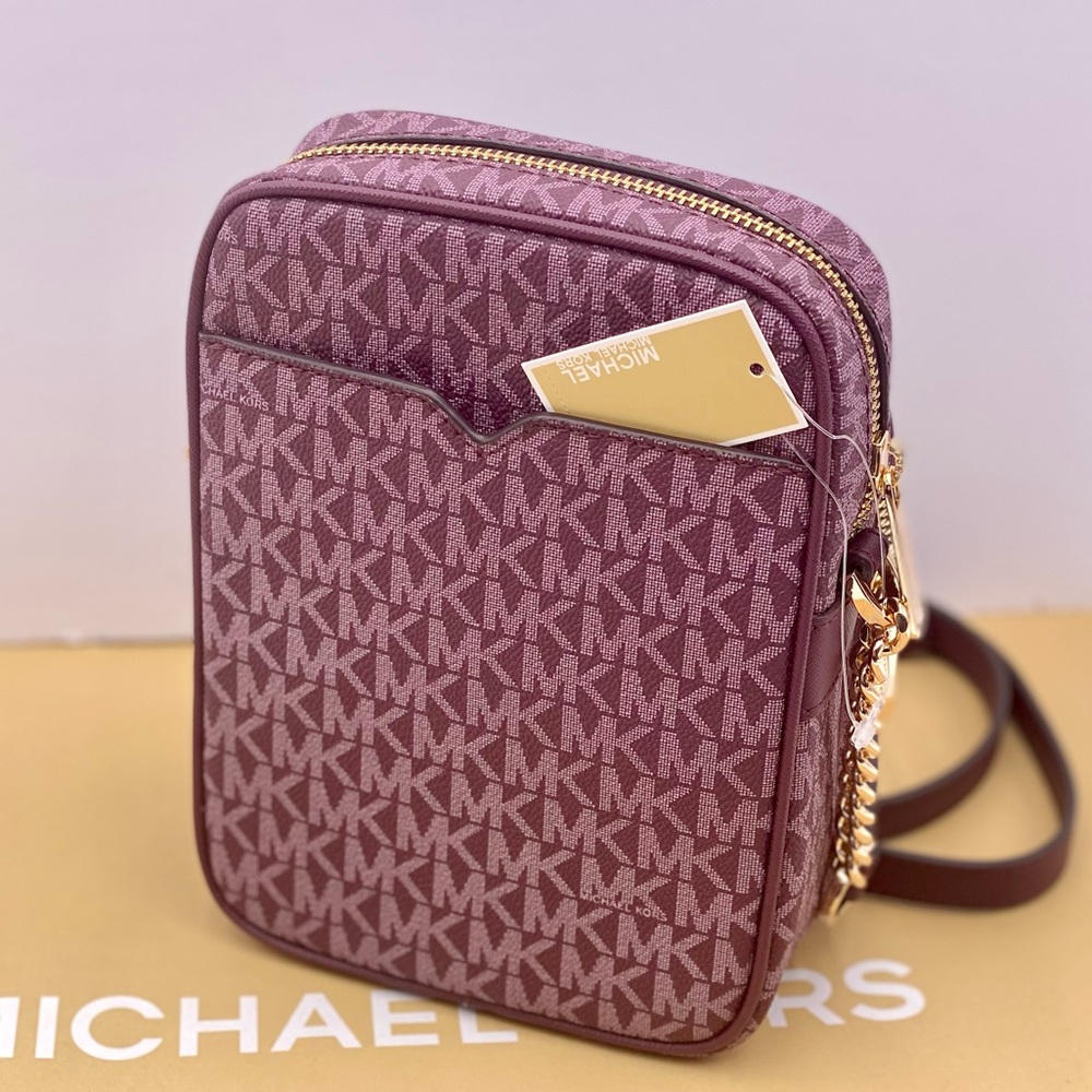 Michael Kors Jet Set Travel MediumLogo Crossbody Bag - Picture 3 of 12